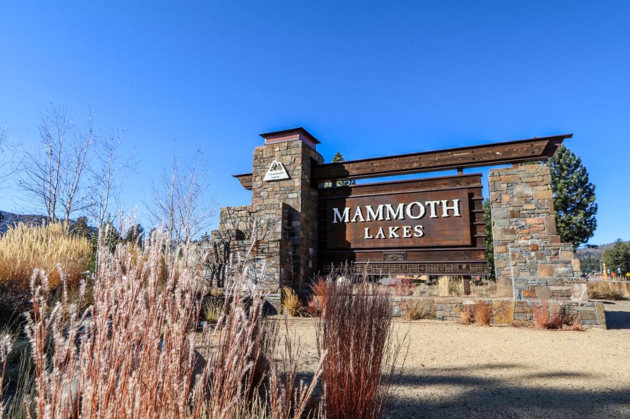 Mammoth Green 118 Located On Sierra Star Golf Course, Private Patio, Summer Pool Condo Маммот-Лейкс Екстер'єр фото